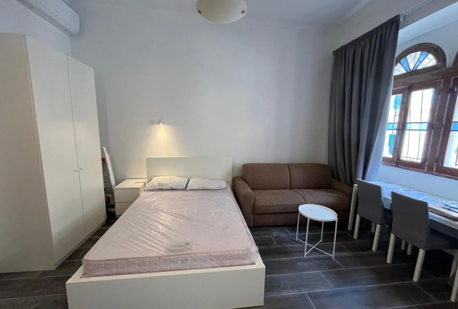 Sliema Ground Level Studio Flat Apartment